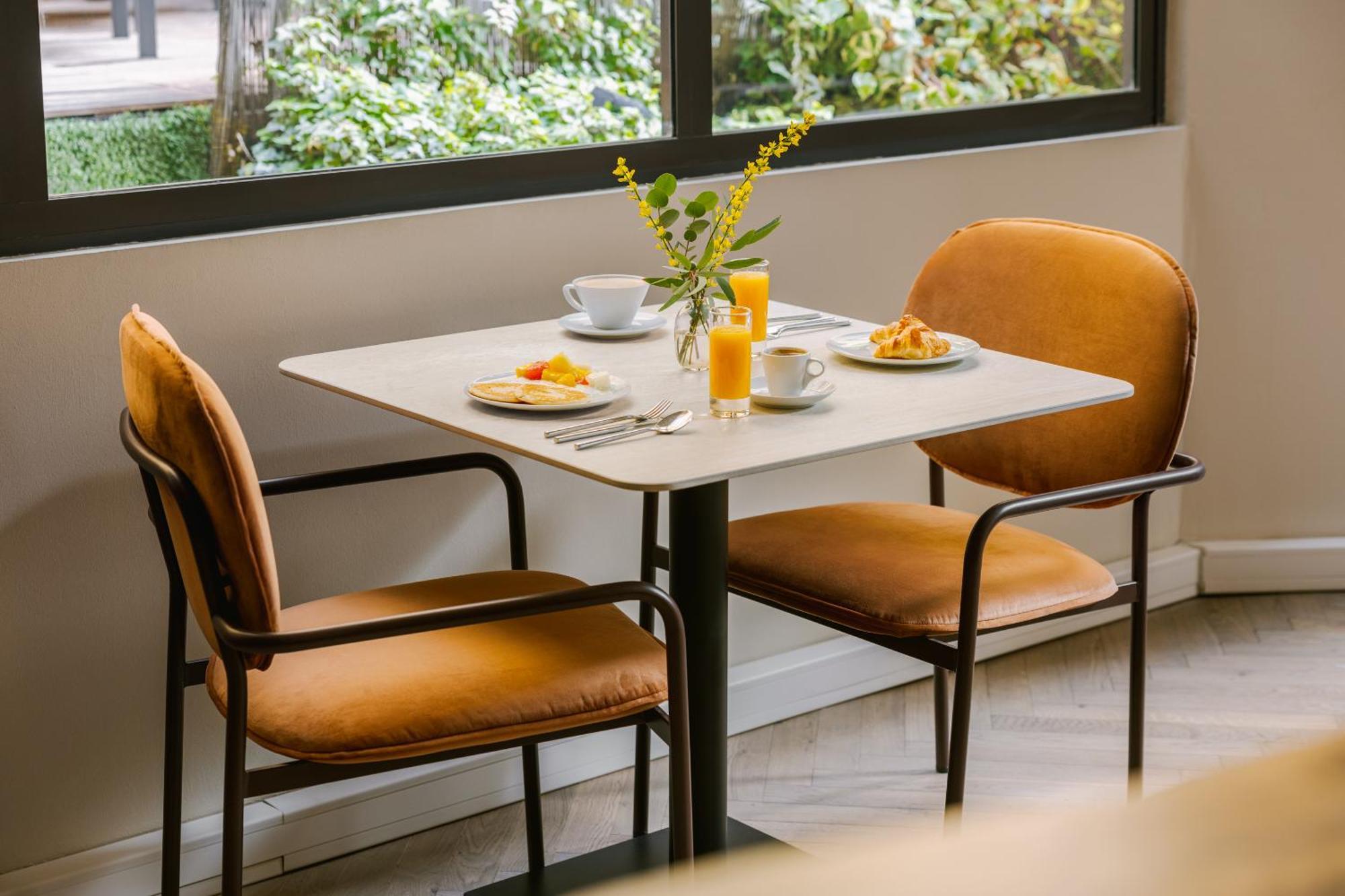 Yelo Lumiere Powered By Sonder Hotel Cannes Exterior photo