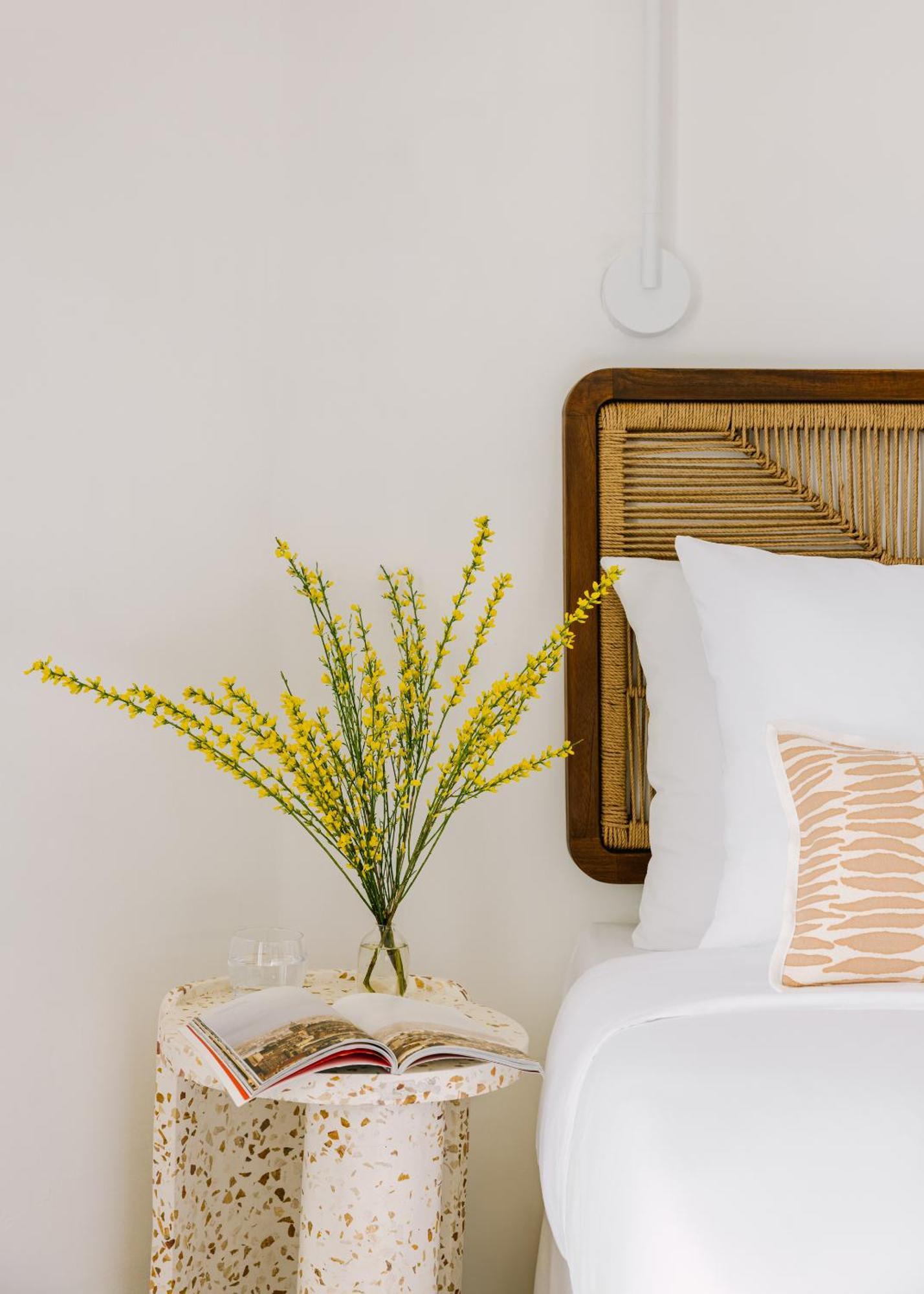 Yelo Lumiere Powered By Sonder Hotel Cannes Room photo